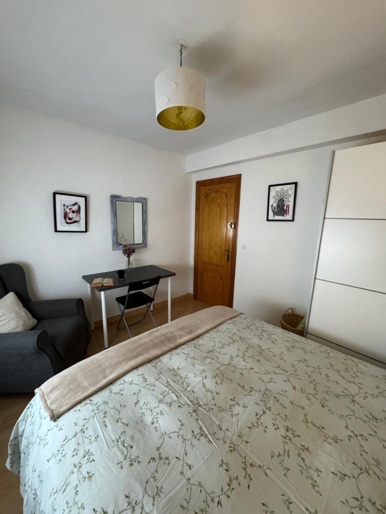Harmony Room Malaga Piso Compartido ภายนอก รูปภาพ