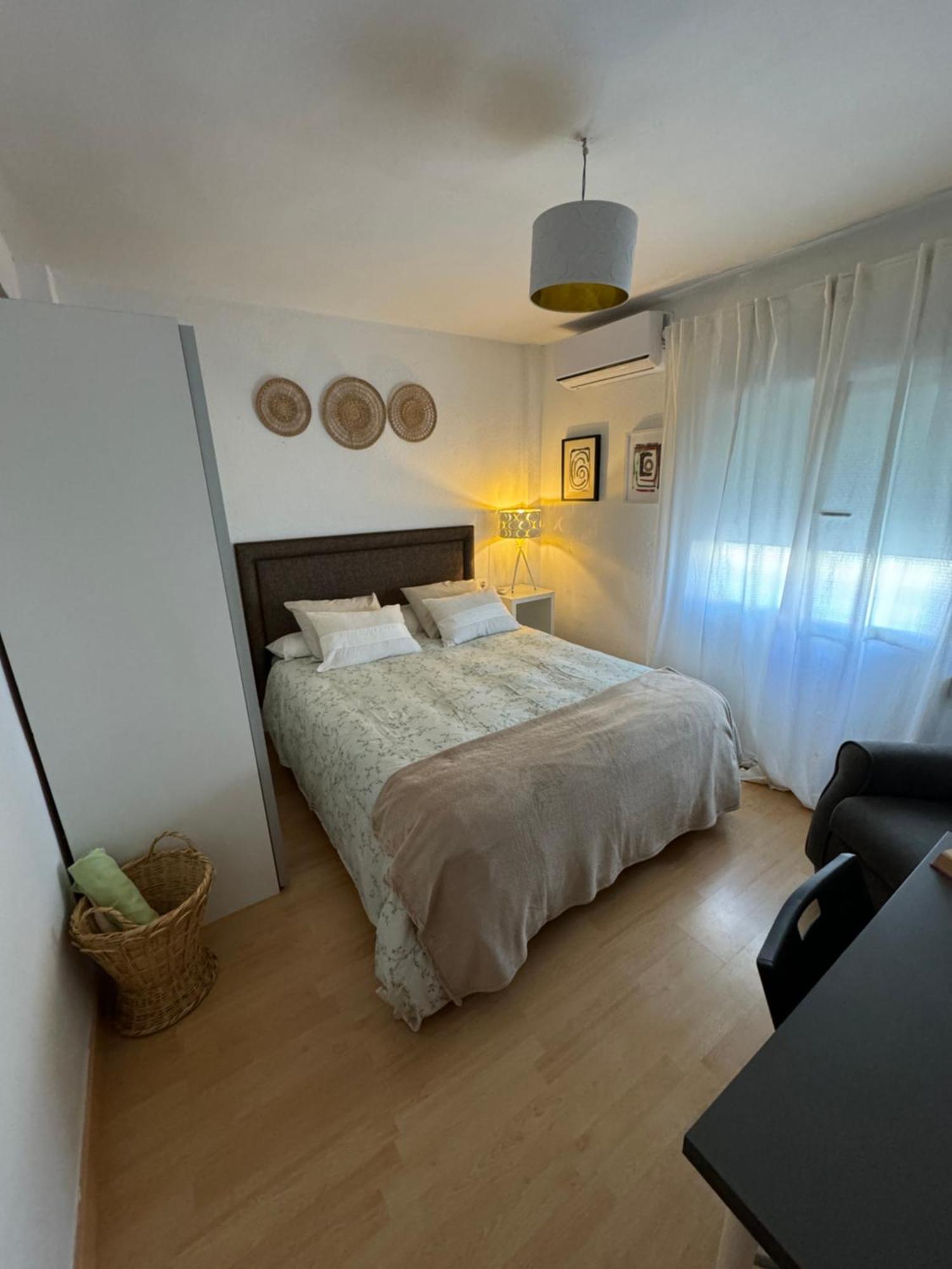 Harmony Room Malaga Piso Compartido ภายนอก รูปภาพ
